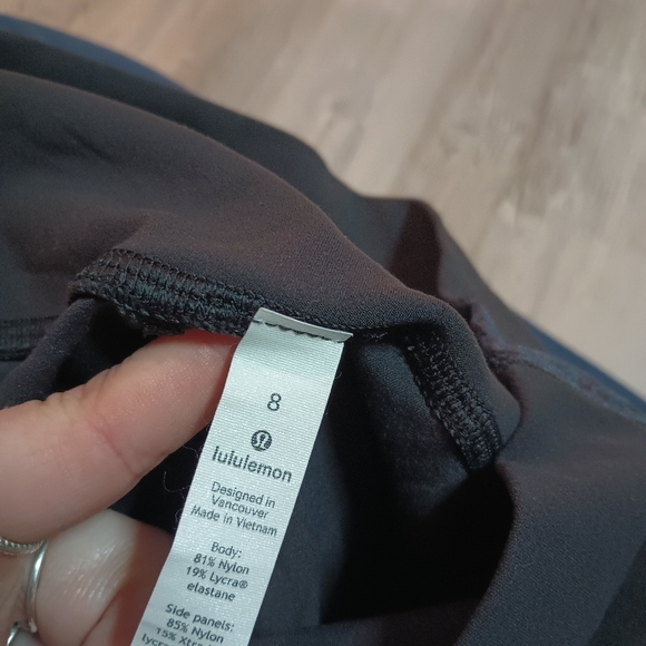 Lululemon - Picture 7 of 7